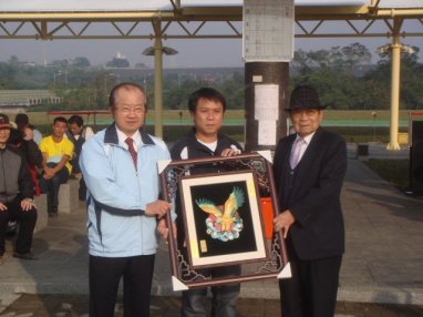 副市長.田寮靶場會長.總會理事長合影